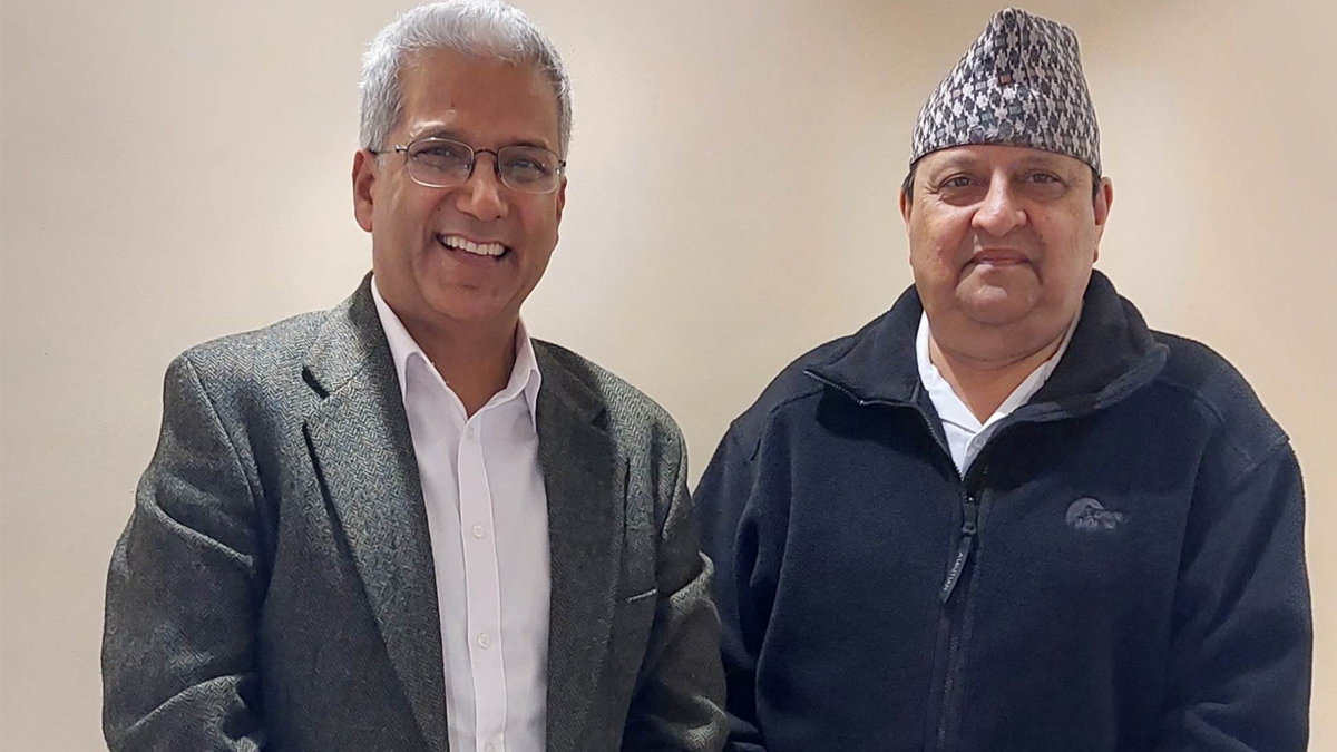 पूर्वराजा ज्ञानेन्द्रसँग रविन्द्र मिश्रको भेटवार्ता, के–के भयो कुराकानी ?